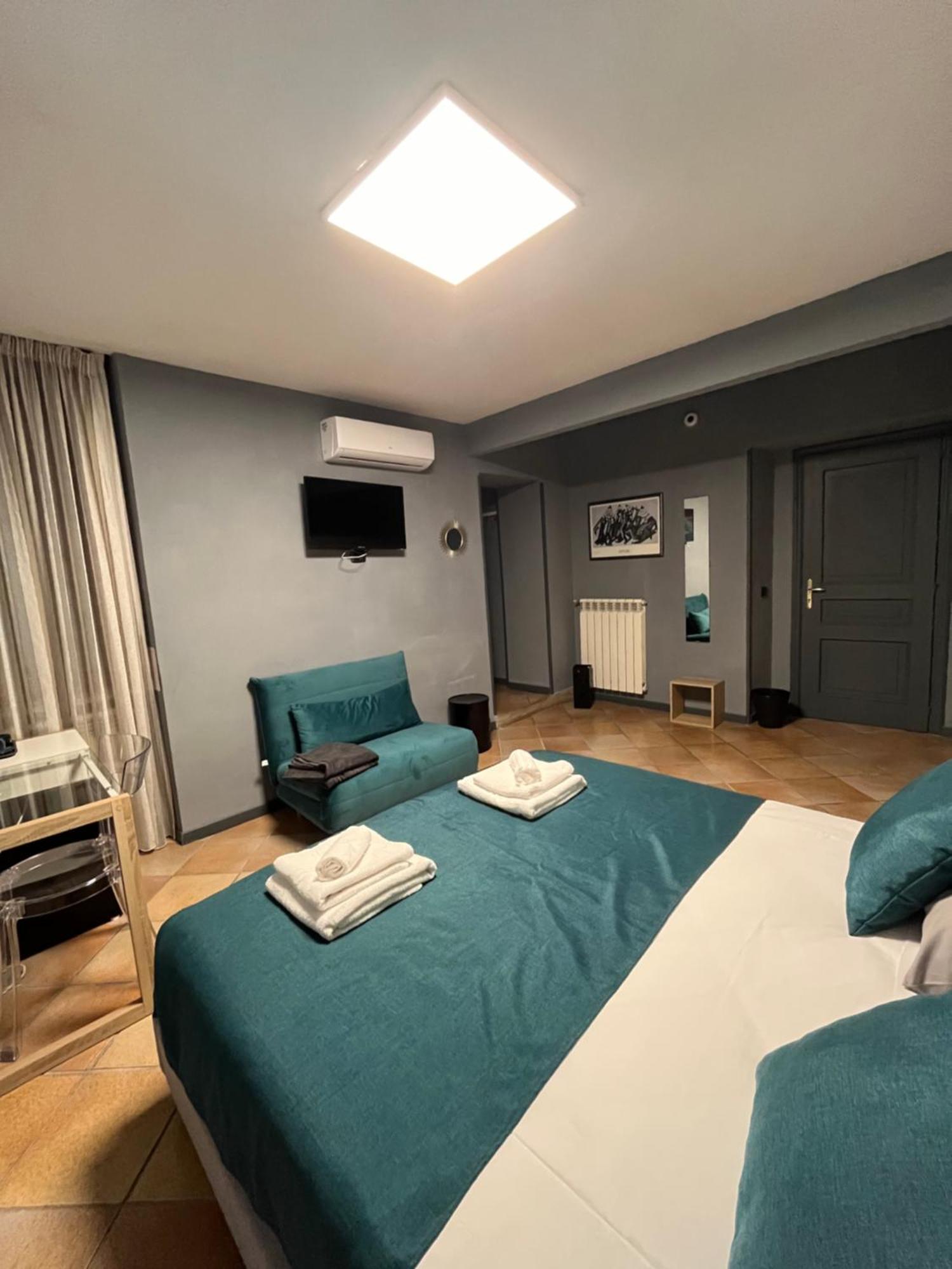 Naples Luxury Suites B&B Esterno foto